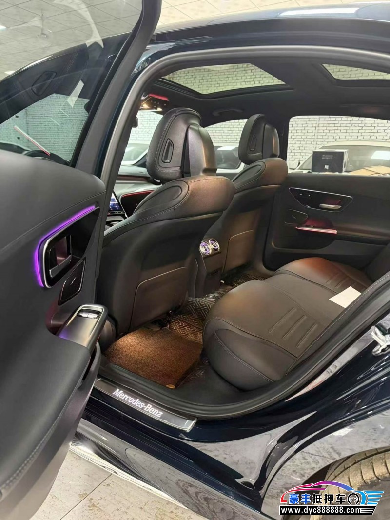 23年奔驰C轿车抵押车出售