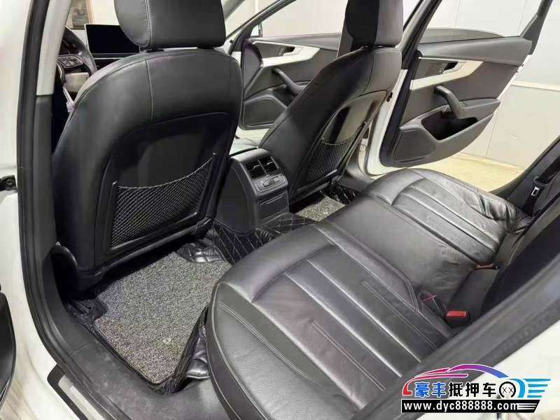 17年奥迪A4轿车抵押车出售