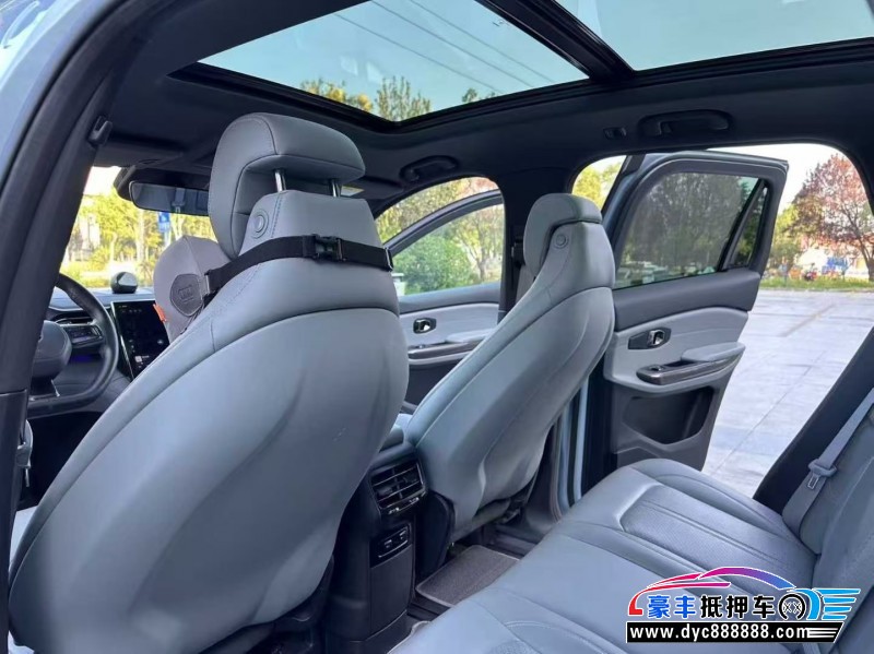 21年蔚来ES6轿车抵押车出售