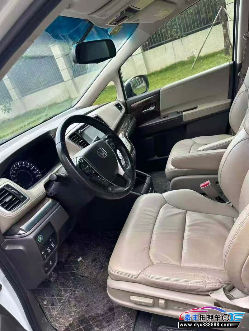 15年本田奥德赛轿车抵押车出售