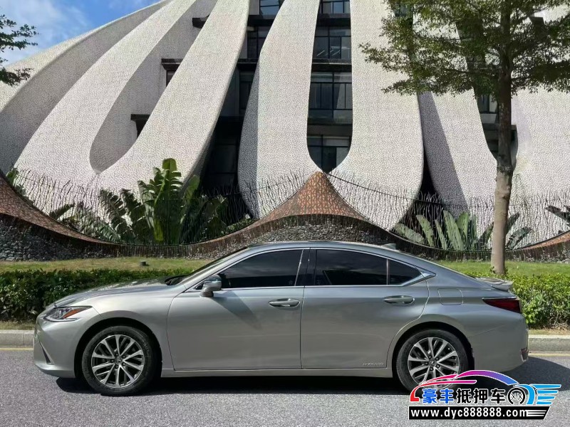 21年雷克萨斯ES轿车抵押车出售