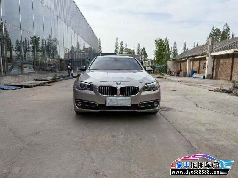 17年宝马5系轿车抵押车出售