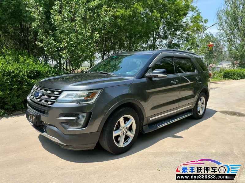 16年福特探险者轿车抵押车出售