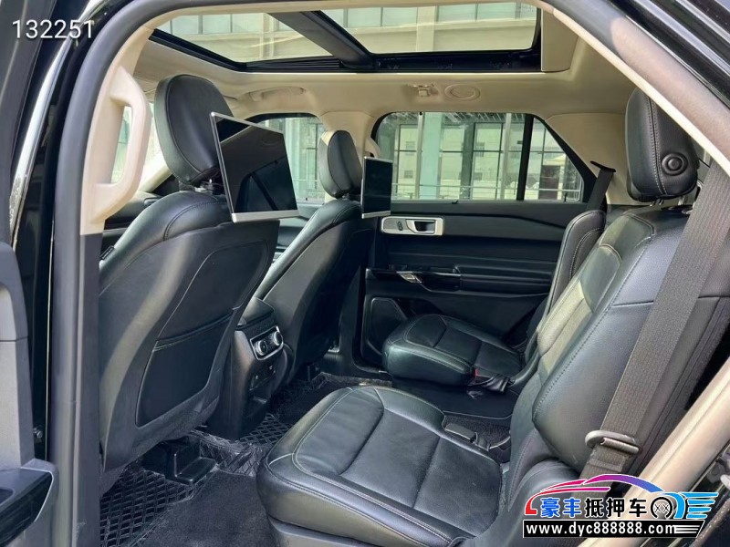 22年福特探险者轿车抵押车出售