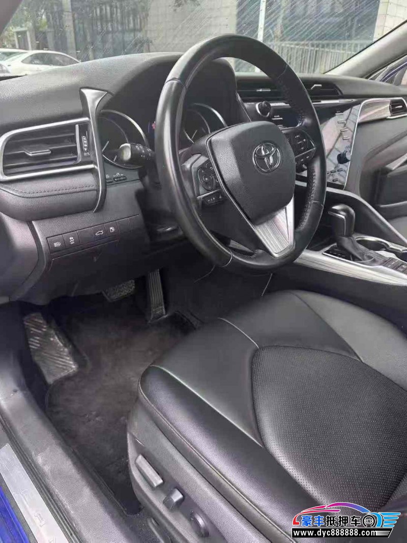 19年丰田凯美瑞轿车抵押车出售