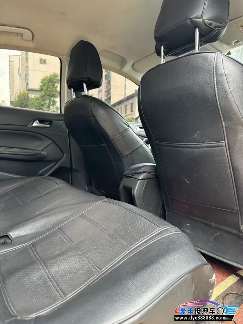 18年标致308轿车抵押车出售