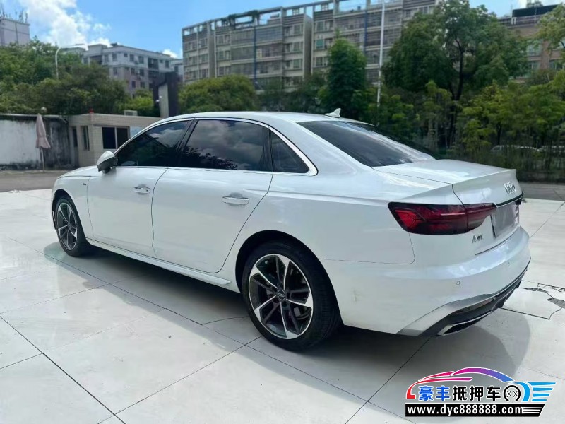 23年奥迪A4L轿车抵押车出售