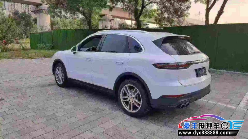 18年保时捷卡宴SUV抵押车出售