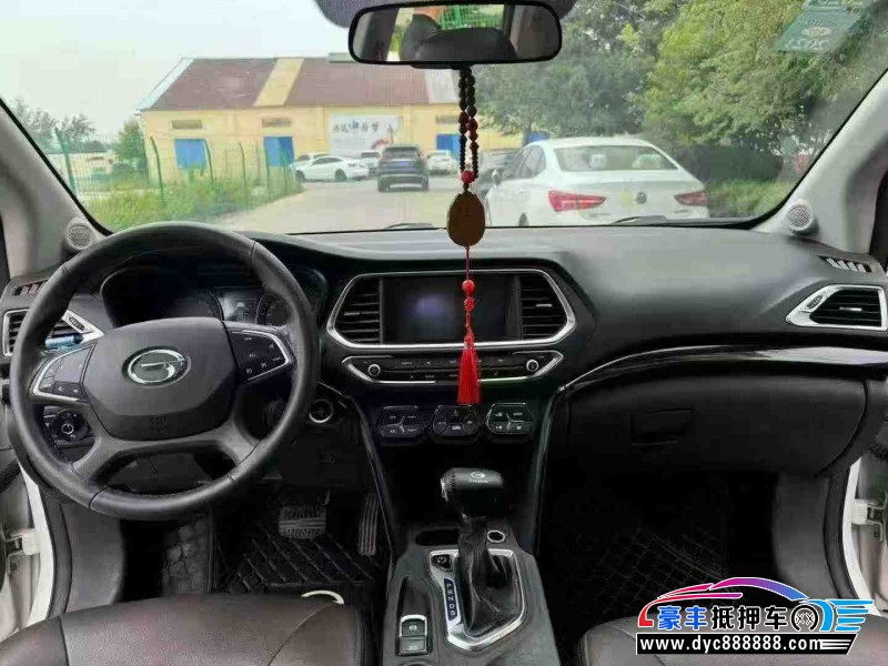 17年传祺GS4轿车抵押车出售