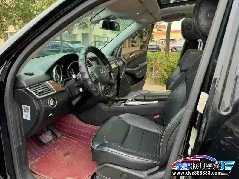 15年奔驰GLE轿车抵押车出售