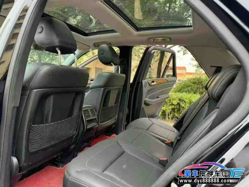 15年奔驰GLE轿车抵押车出售