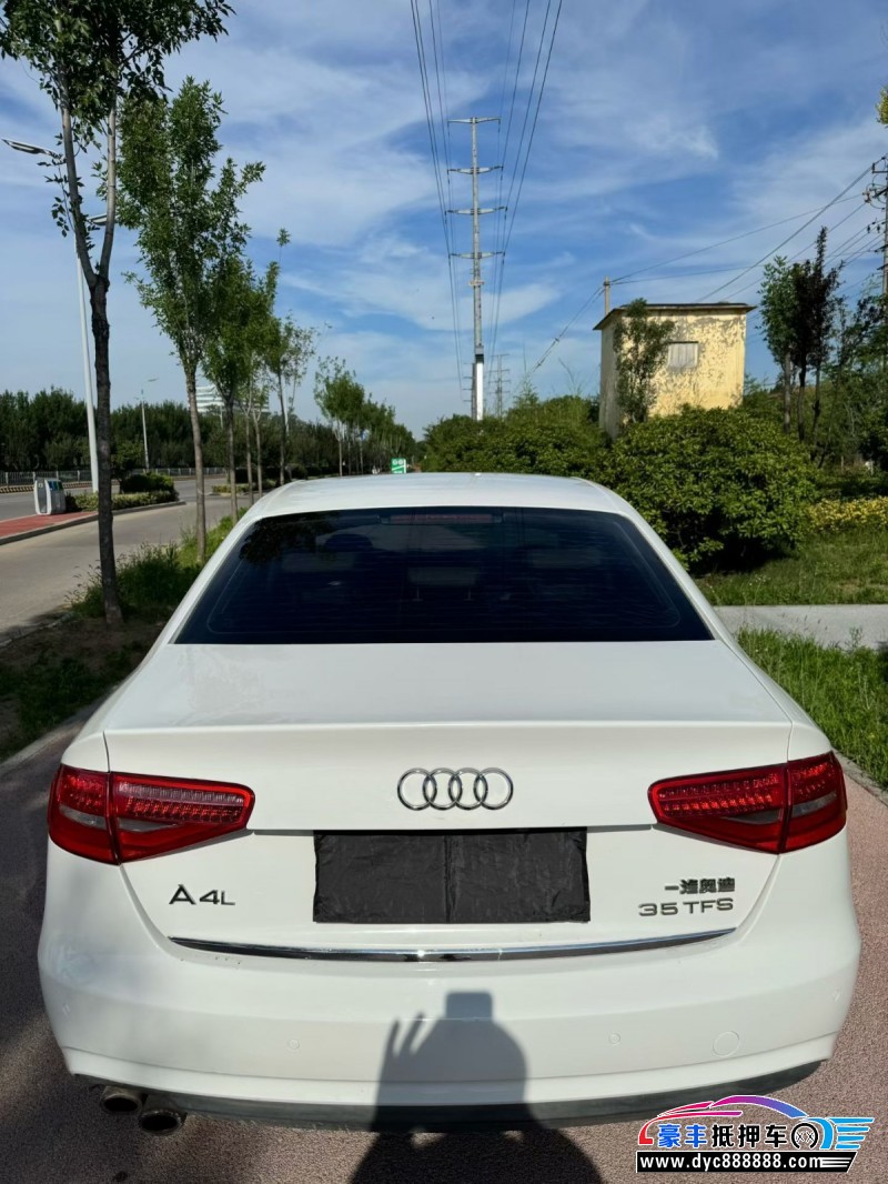 12年奥迪A4L轿车抵押车出售