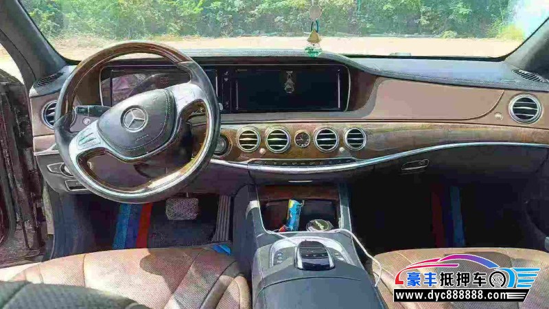 15年奔驰S轿车抵押车出售