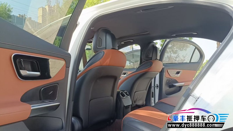 22年奔驰C轿车抵押车出售