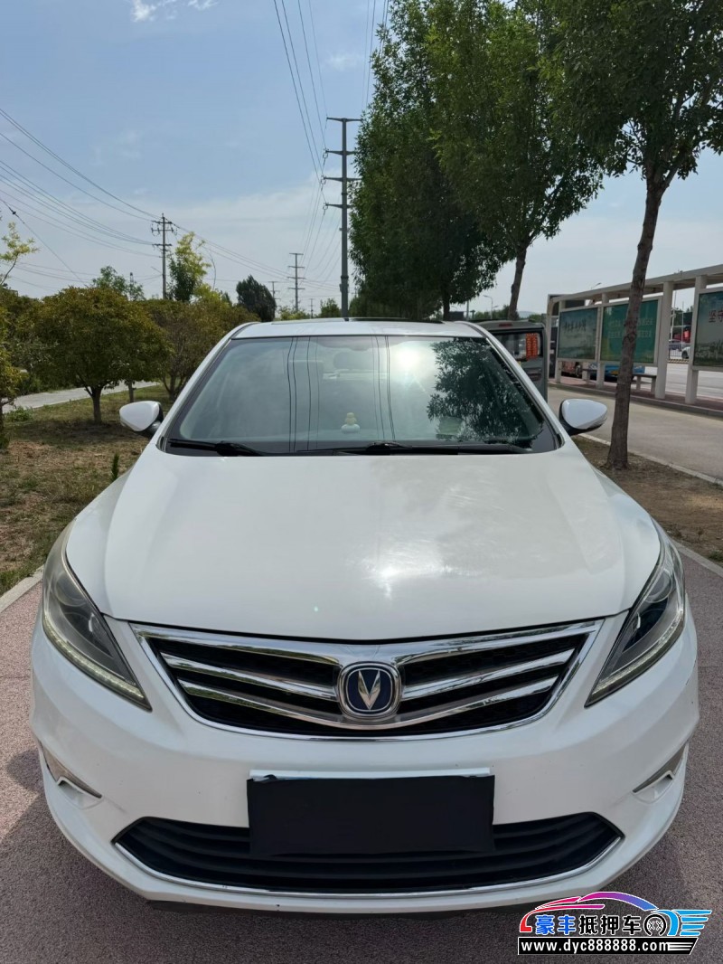 17年长安逸动轿车抵押车出售