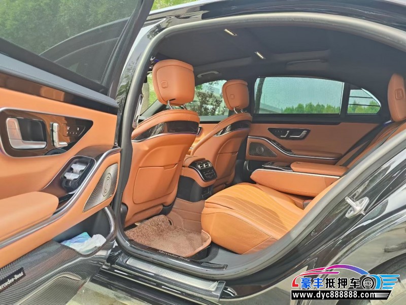 22年奔驰S轿车抵押车出售