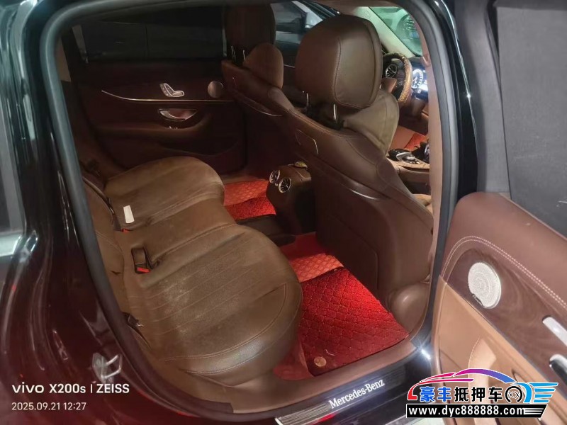 18年奔驰E轿车抵押车出售