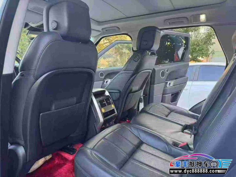 22年路虎揽胜运动轿车抵押车出售