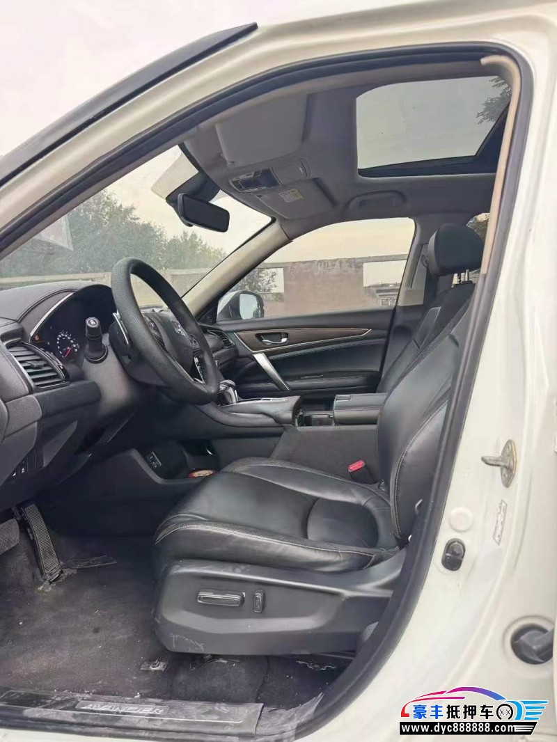 18年本田冠道轿车抵押车出售