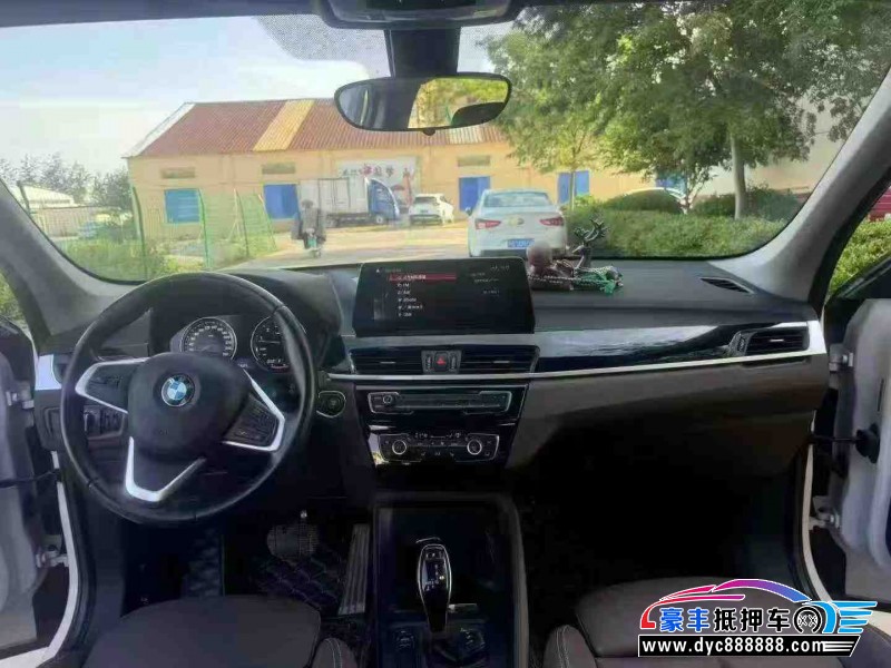 20年宝马X1轿车抵押车出售