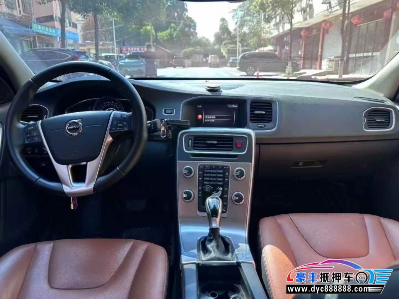 19年沃尔沃S60L轿车抵押车出售