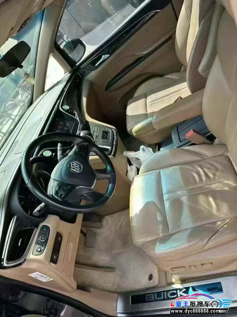 19年别克GL8轿车抵押车出售