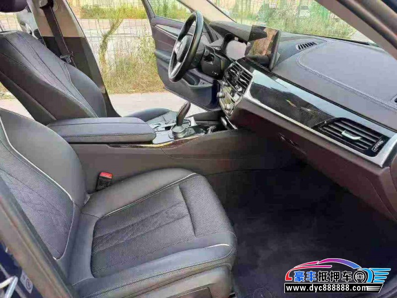 24年宝马5系轿车抵押车出售