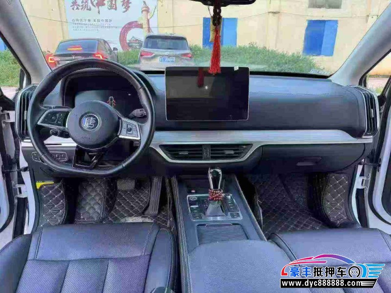 19年比亚迪唐轿车抵押车出售