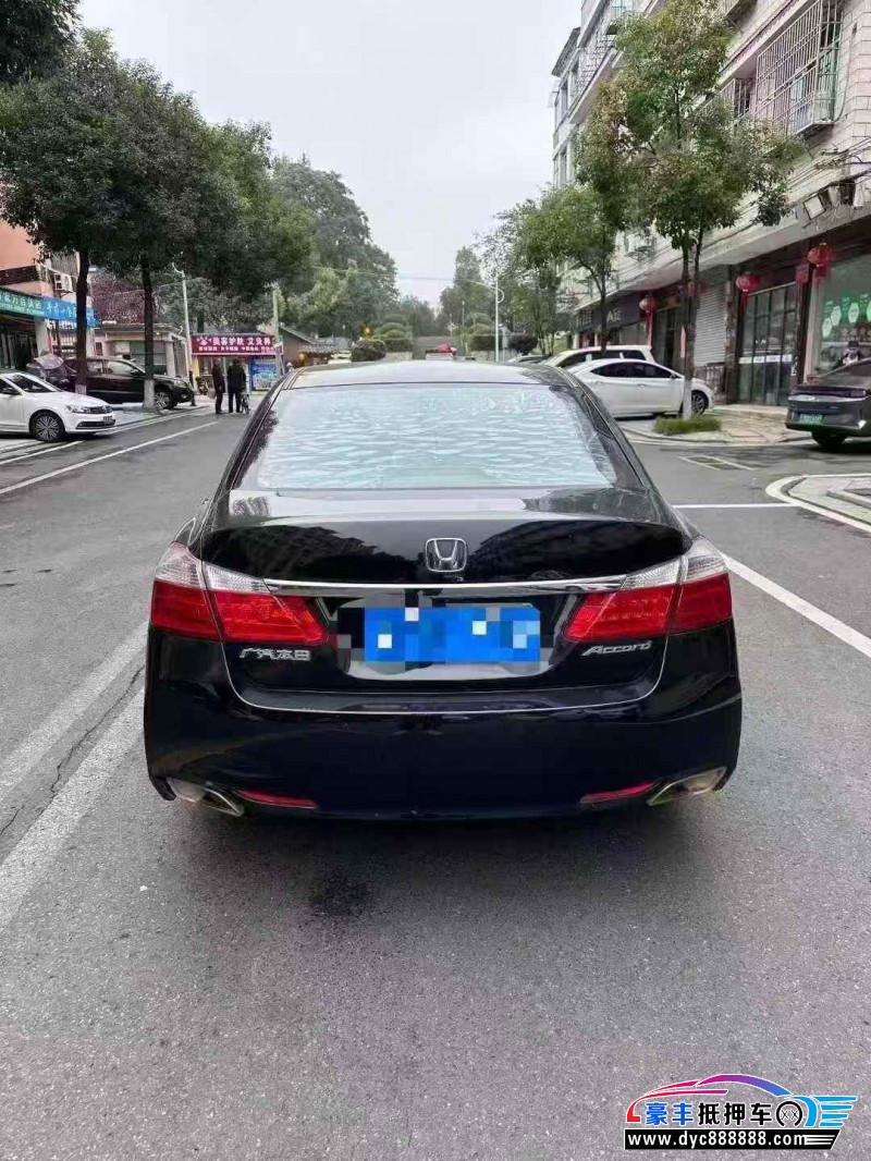 15年本田雅阁轿车抵押车出售