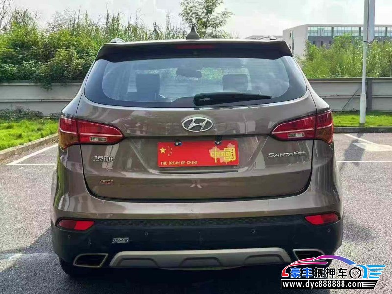 13年现代新胜达轿车抵押车出售