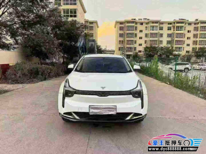 23年哪吒U轿车抵押车出售