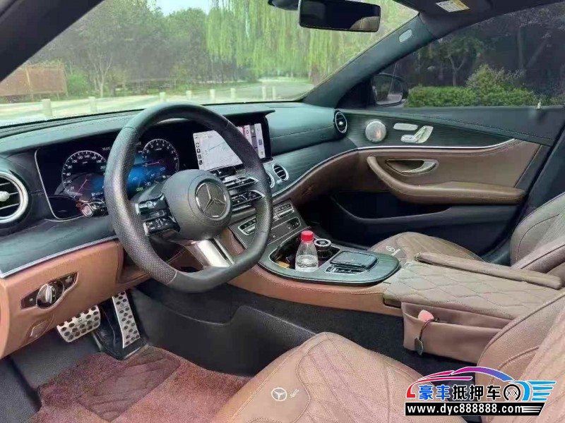 23年奔驰E轿车抵押车出售