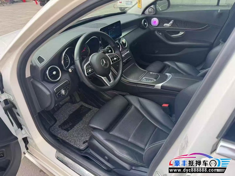 19年奔驰C轿车抵押车出售