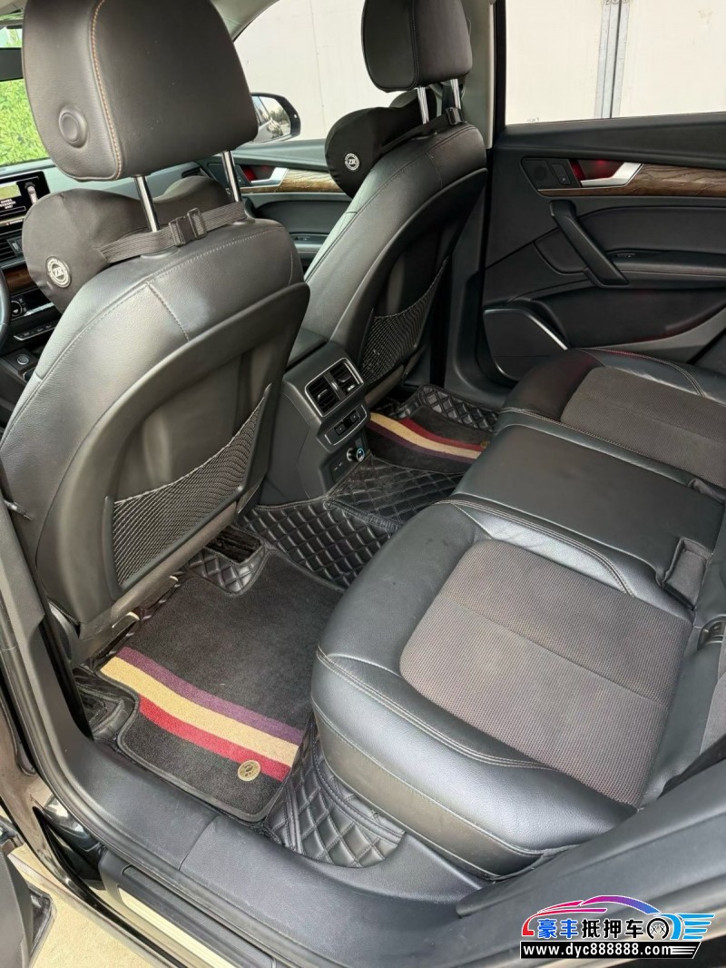 19年奥迪Q5轿车抵押车出售