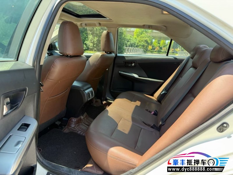 13年丰田凯美瑞轿车抵押车出售