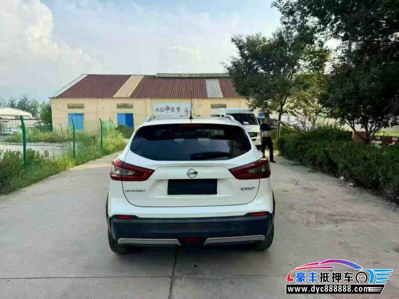 21年日产逍客轿车抵押车出售