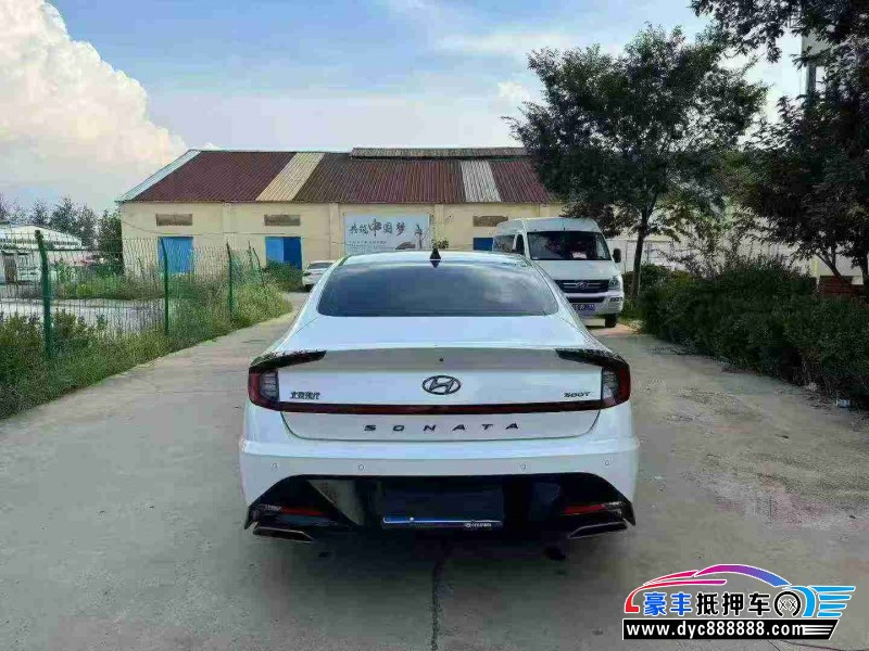 23年现代索纳塔轿车抵押车出售