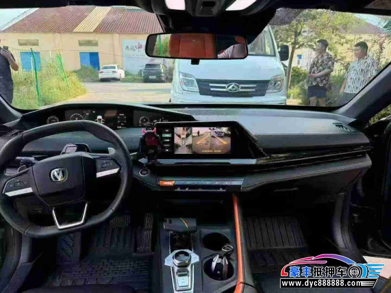 23年长安长安UNI轿车抵押车出售