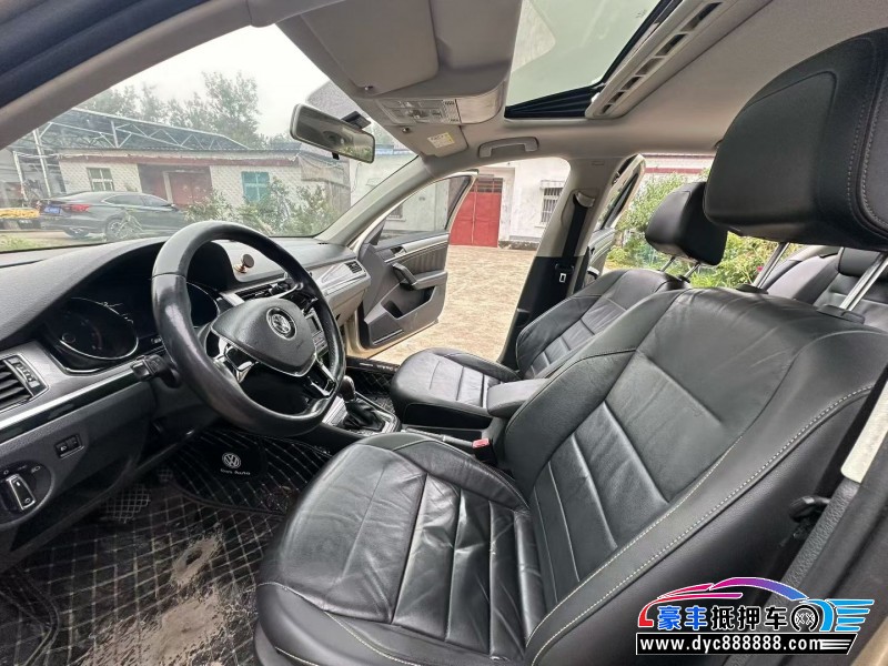 16年大众宝来轿车抵押车出售