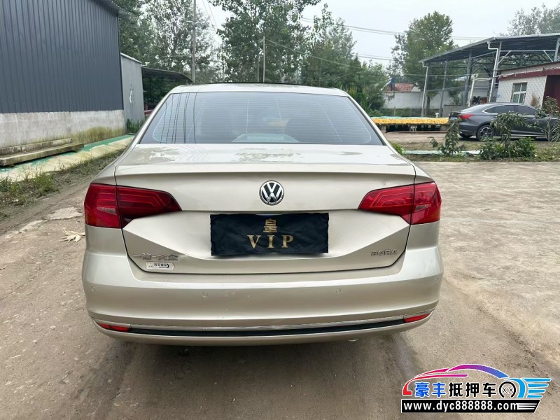 16年大众宝来轿车抵押车出售
