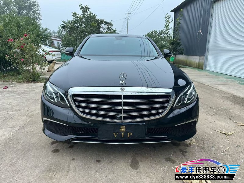 20年奔驰E轿车抵押车出售