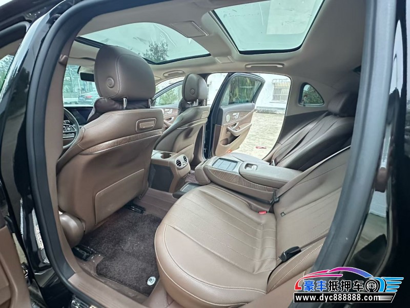 20年奔驰E轿车抵押车出售