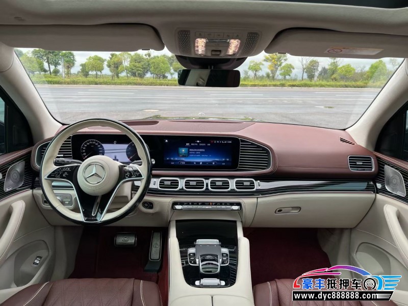 24年奔驰迈巴赫G级轿车抵押车出售