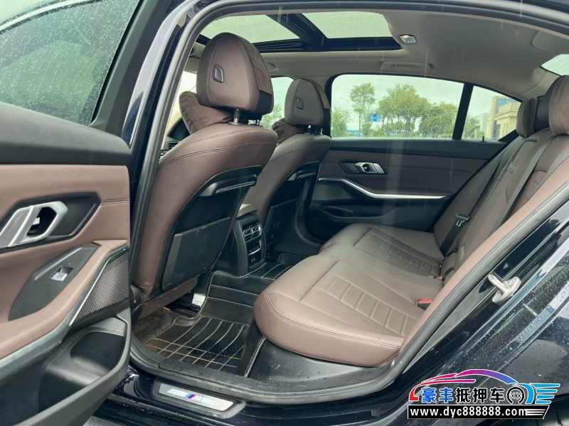 21年宝马3系轿车抵押车出售