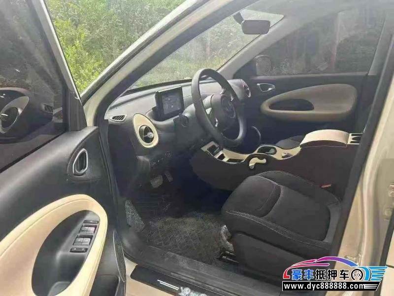 23年五菱缤果轿车抵押车出售