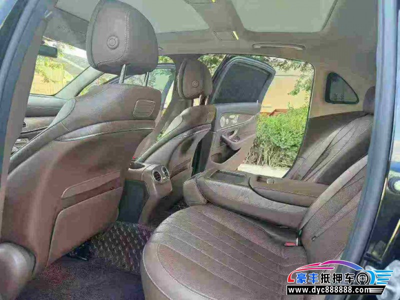 20年奔驰E轿车抵押车出售