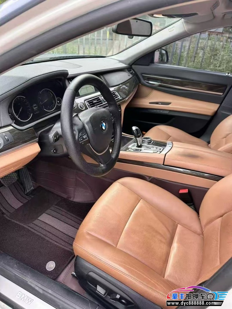 14年宝马7系轿车抵押车出售