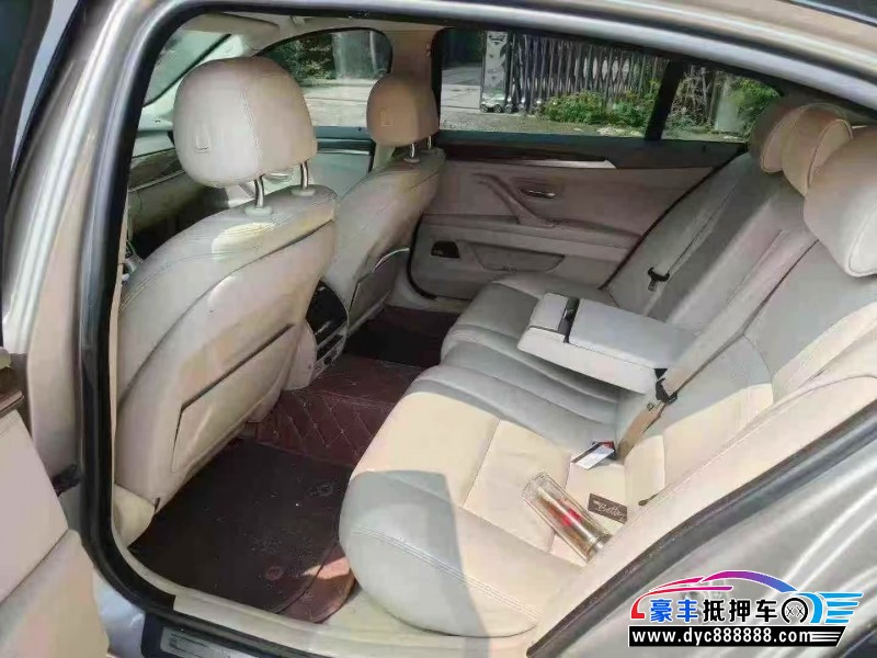 13年宝马5系轿车抵押车出售
