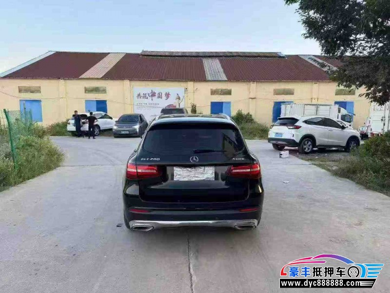 16年奔驰GLC轿车抵押车出售