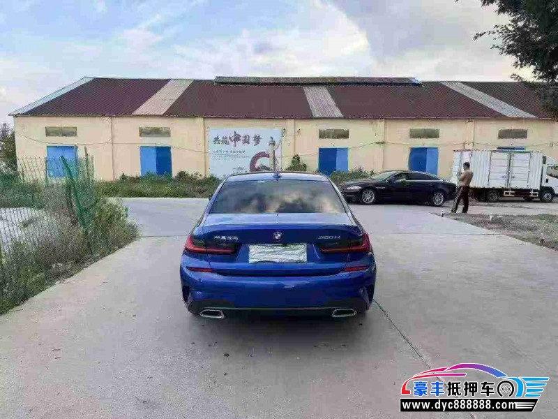21年宝马3系轿车抵押车出售